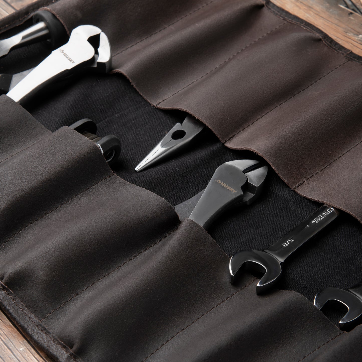leather tool  roll with 18 slots